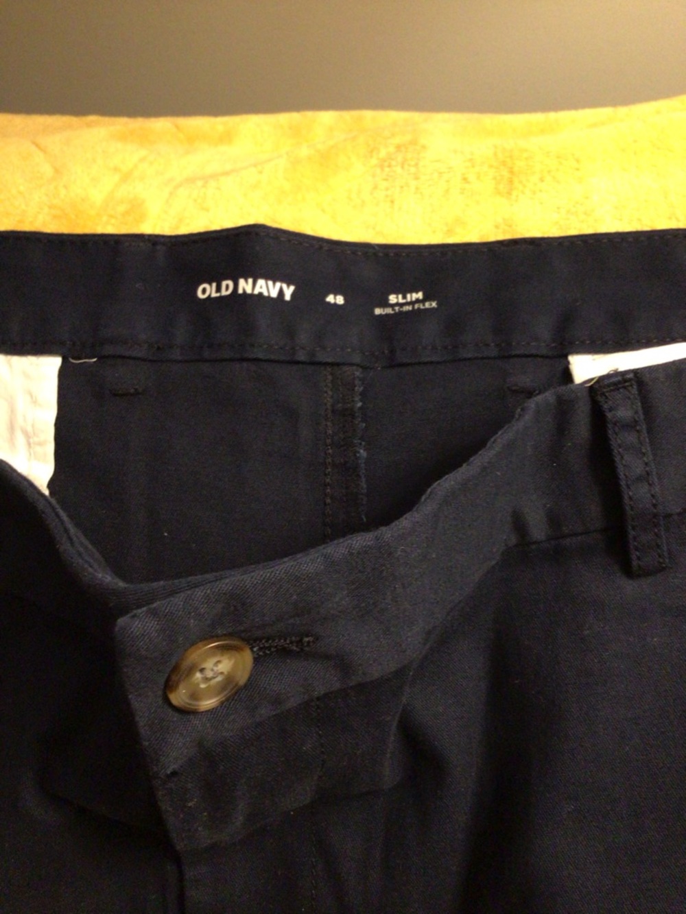 Old Navy Men's Navy Flat-Front Cotton Shorts -New- - Picture 4 of 6